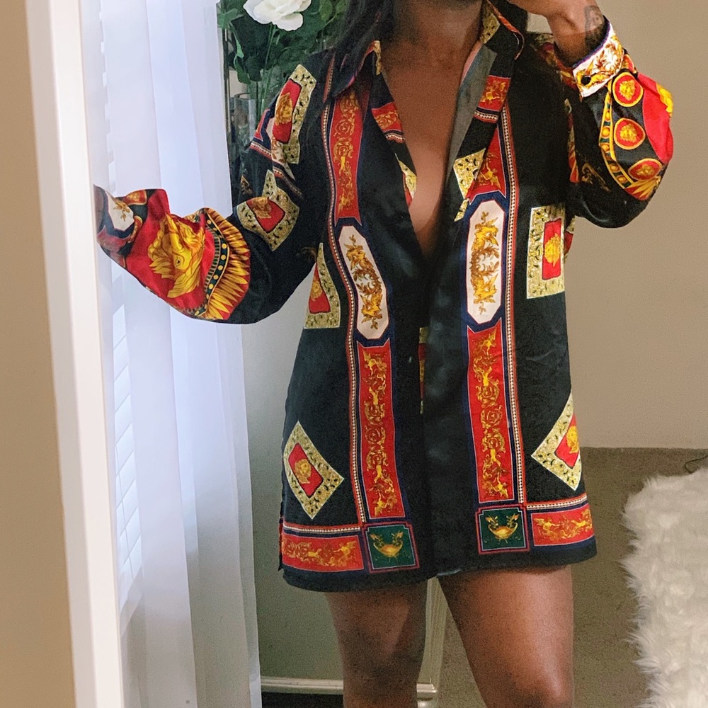 Oversized. Size 10